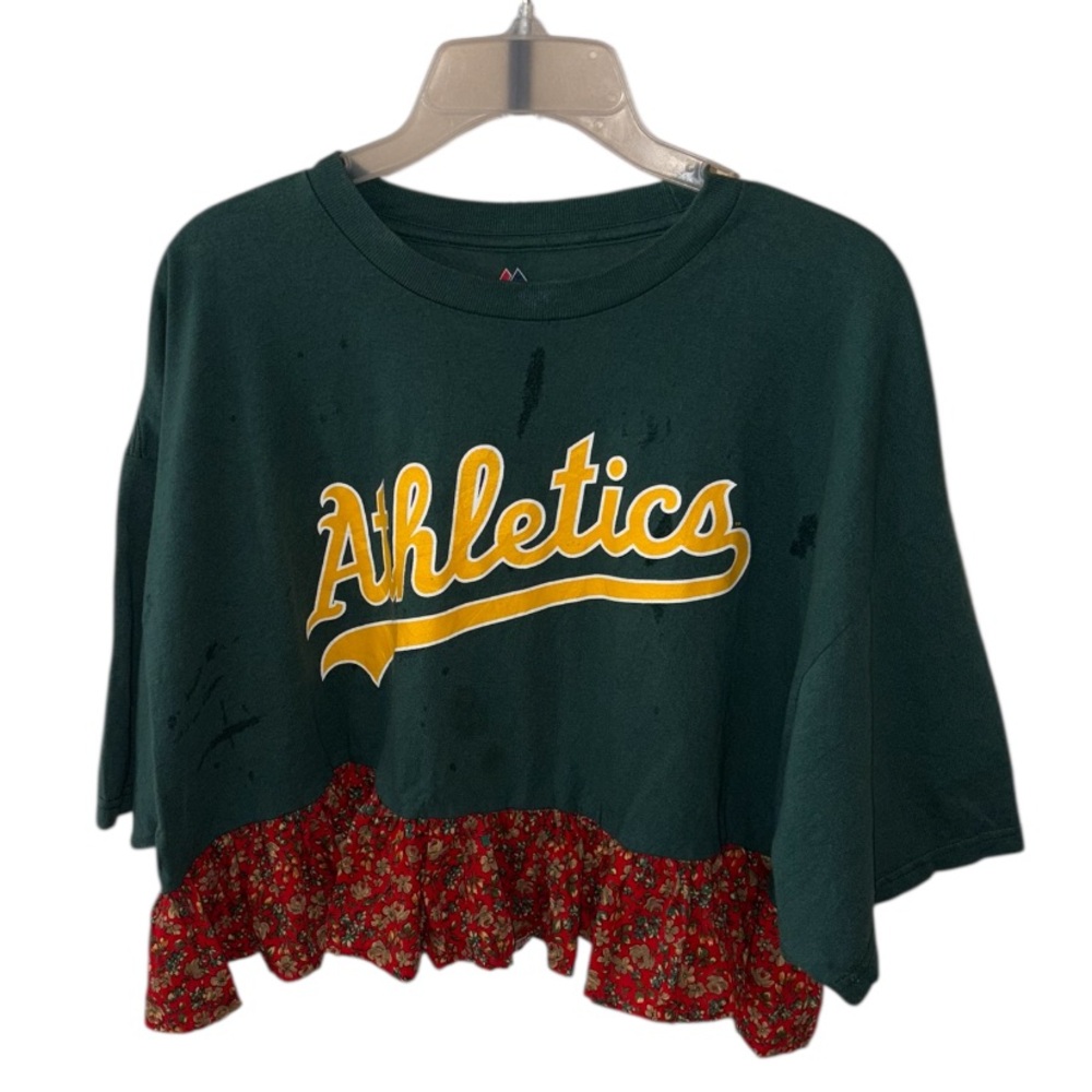 Majestic Green Athletics Cropped Top